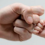 Indemnización por daños morales derivados de ocultación de la paternidad